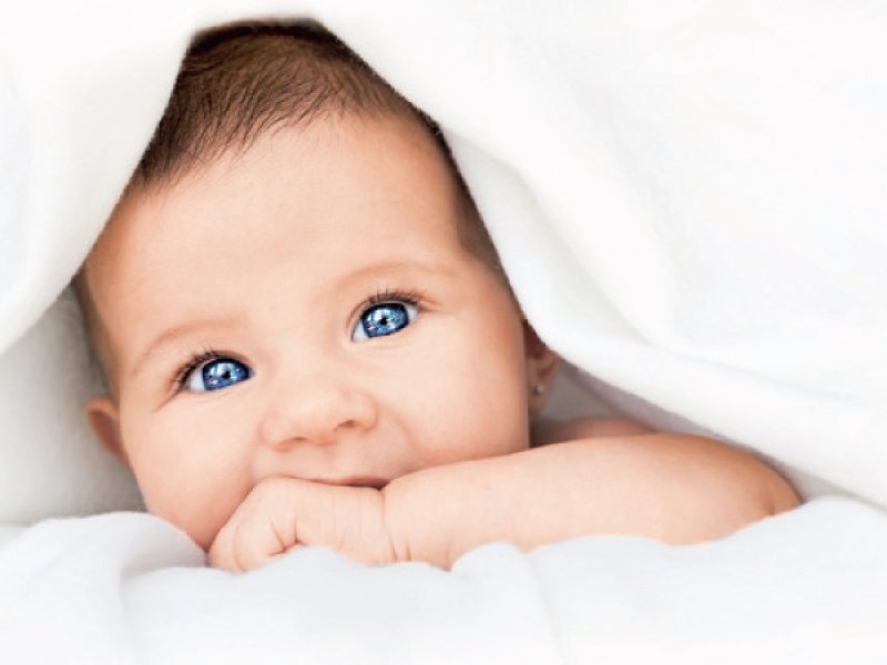 Зрение новорожденного до 1 года: норма и патология
